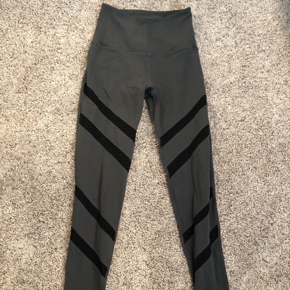 High waist gray beyond yoga leggings